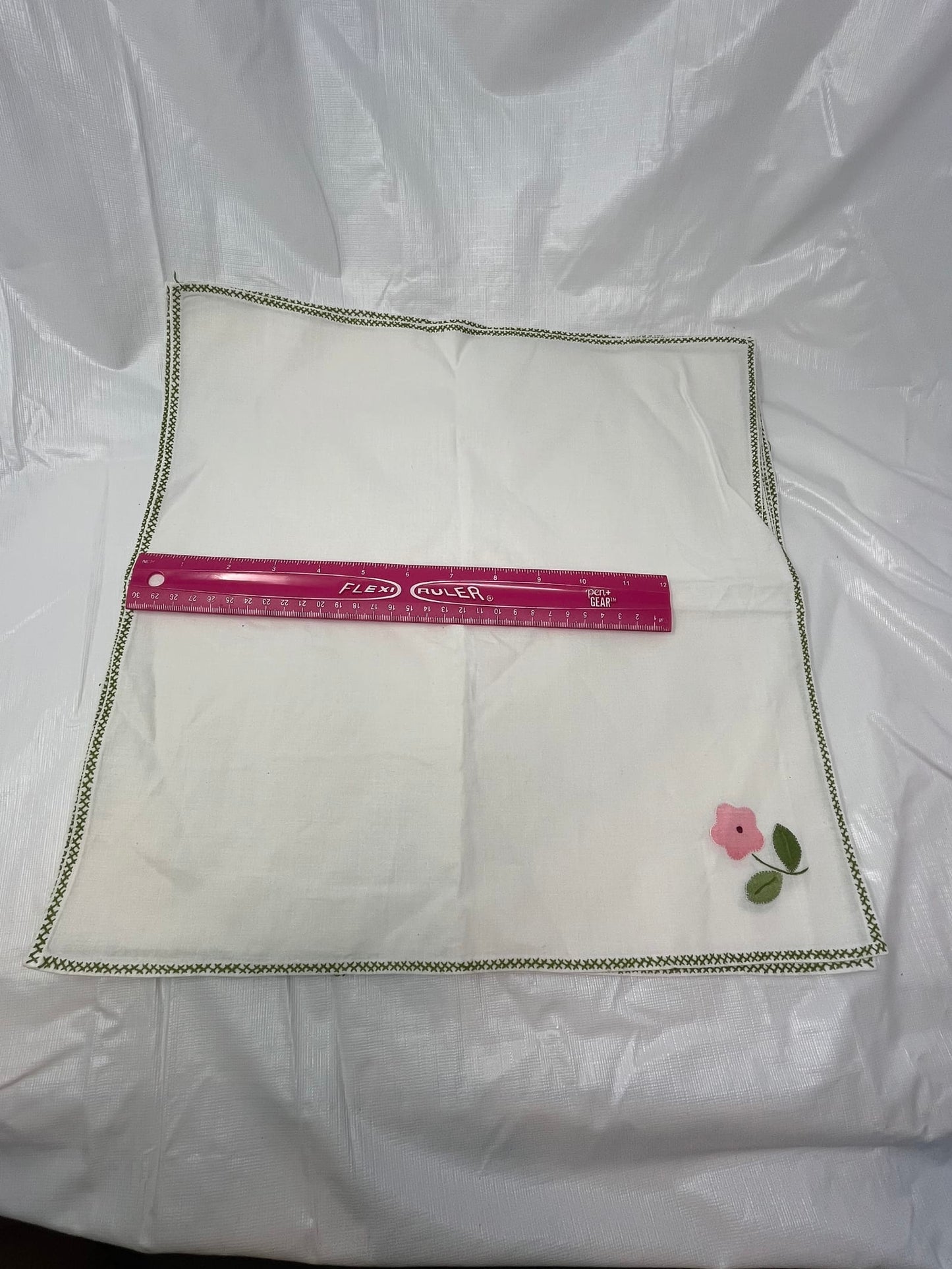Set of 5 Vintage Linen Napkins Pink Appliqué Green Embroidery 14"