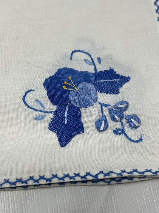 Set of 3 Vintage Linen Napkins – Blue Appliqué & Border