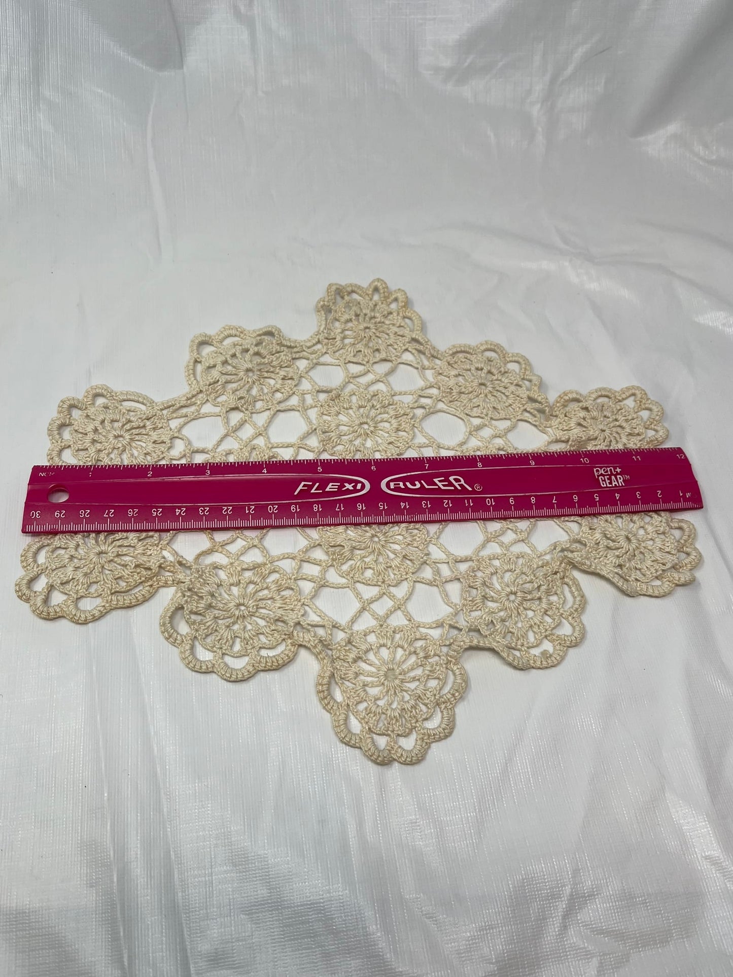 Vintage Crocheted Doily – Cream Starflower, 12"