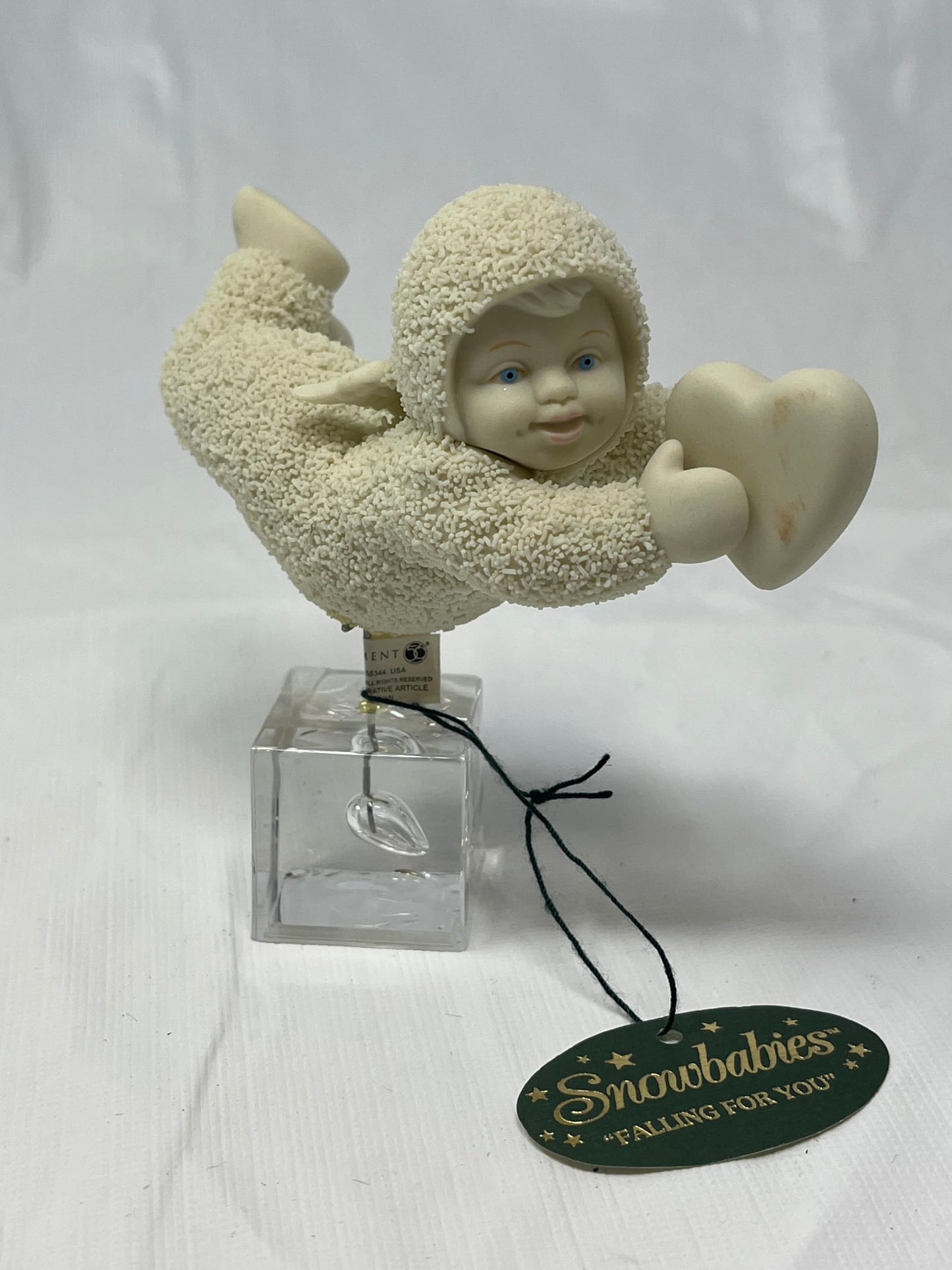 Snowbabies Figurine “Falling for You” – Dept 56, 1999