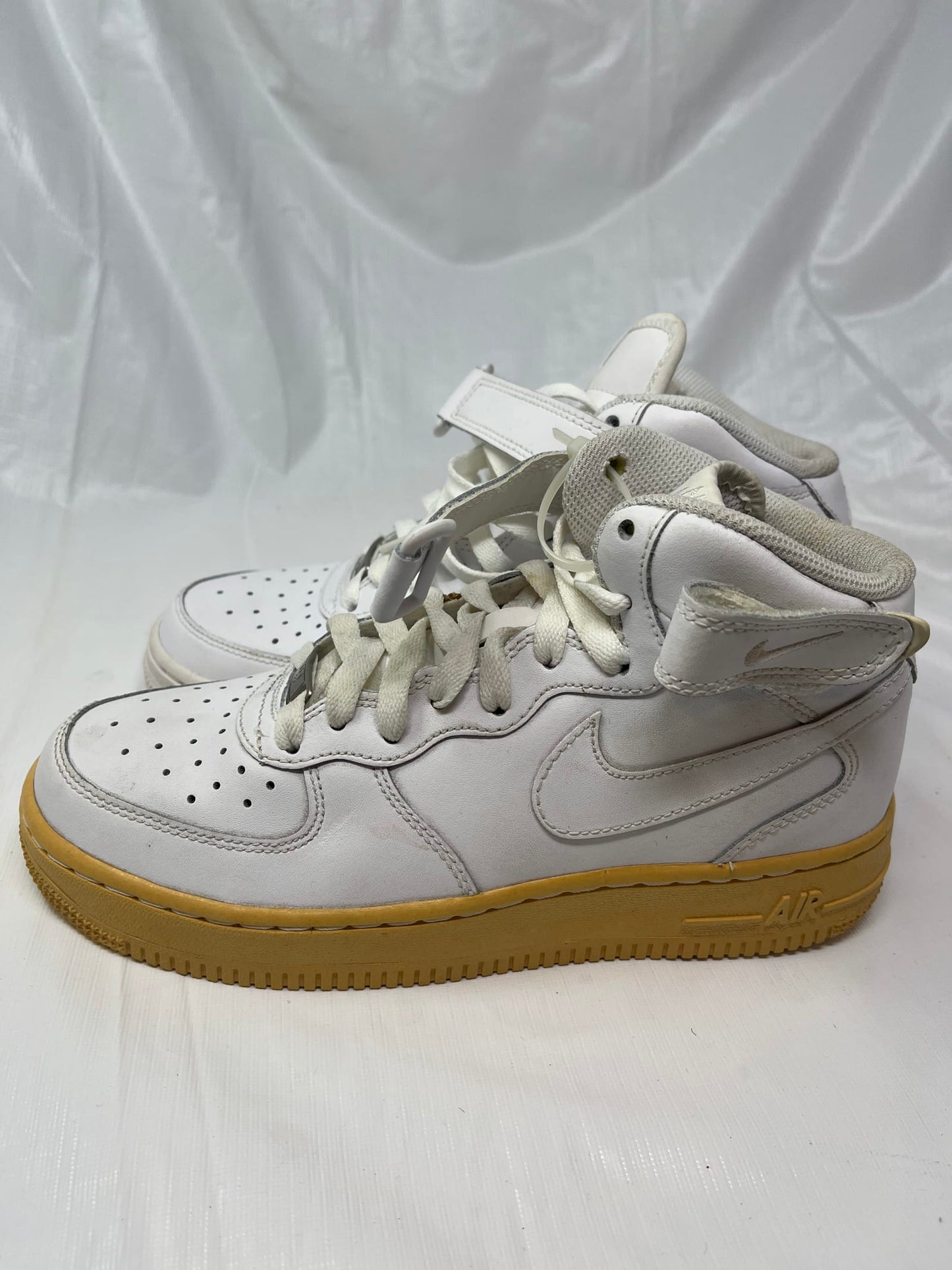 Nike Air Force 1 Mid GS Sneakers – Size 5.5Y, White/Gum (2010)