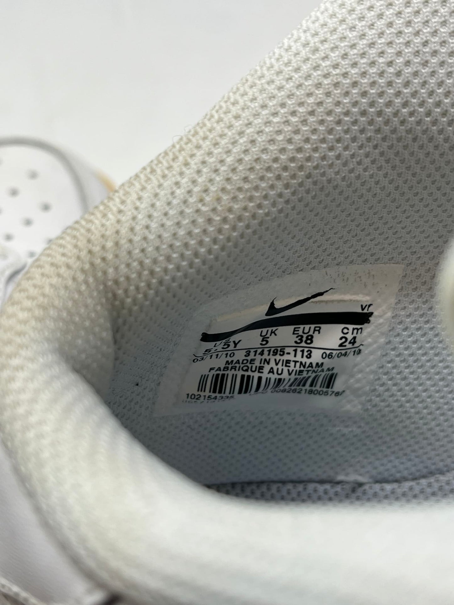 Nike Air Force 1 Mid GS Sneakers – Size 5.5Y, White/Gum (2010)