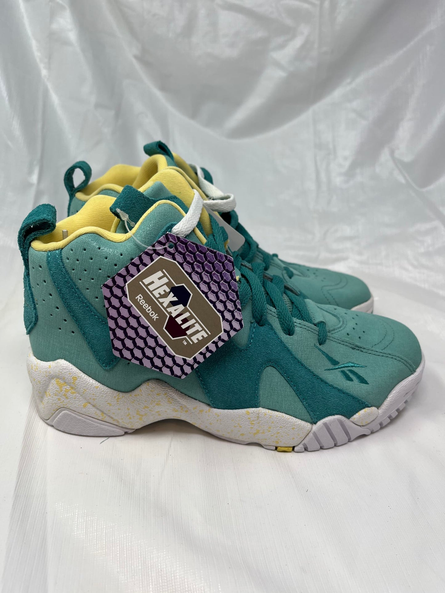 Reebok Kamikaze II Mid Girls Sneakers – Size 5, Jadite/Teal/White/Yellow