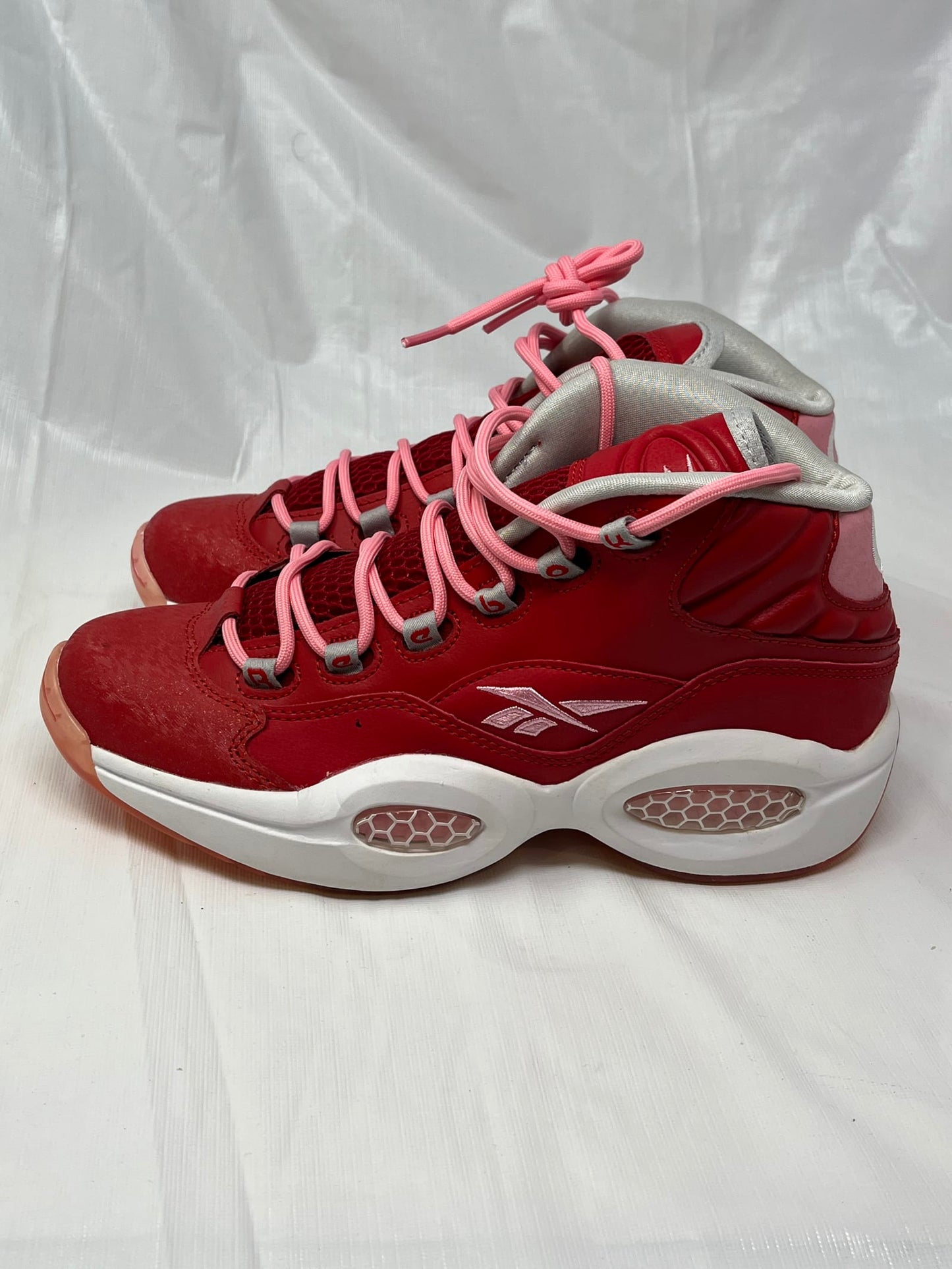 Reebok Question Mid Girls Sneakers – Size 6.5, Scarlet/Light Pink/White