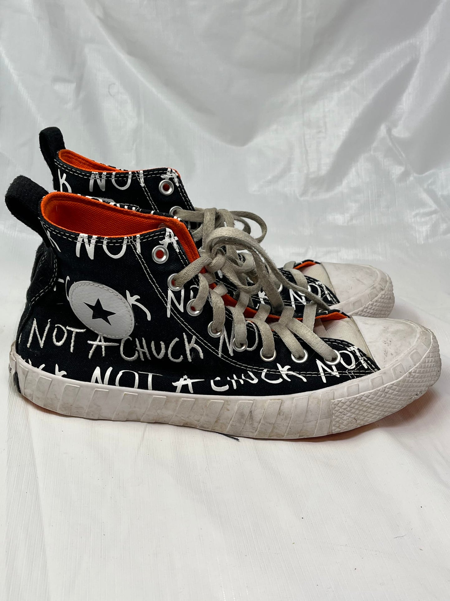 Converse UNT1TL3D Hi Men’s Sneakers – Size 9, Black/White/Bold Mandarin