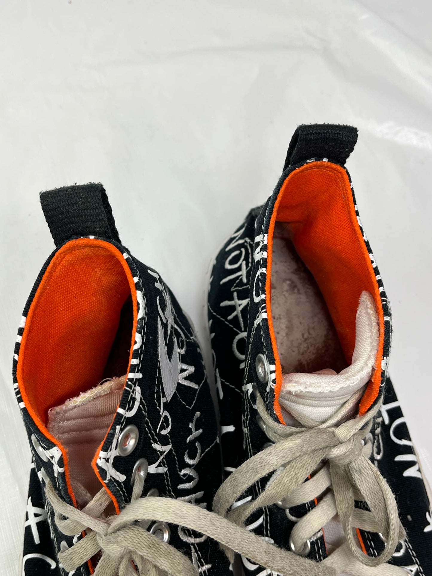 Converse UNT1TL3D Hi Men’s Sneakers – Size 9, Black/White/Bold Mandarin