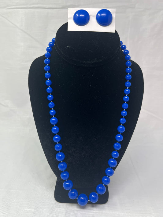 Gently Used Store – Vintage Bold Blue Bead Necklace & Matching Clip Earrings Set – Jewelry Sets – Used – SKU 000000121