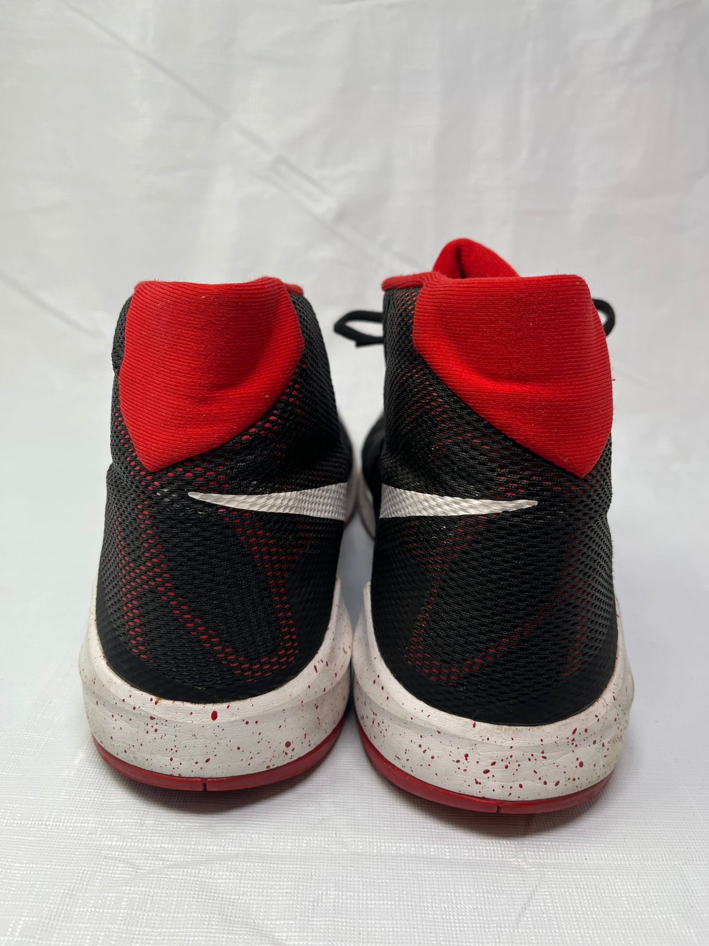 Nike Zoom Devosion Black University Red Size 12