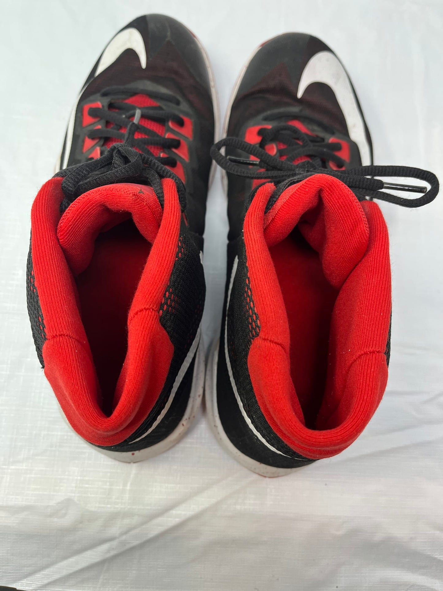 Nike Zoom Devosion Black University Red Size 12