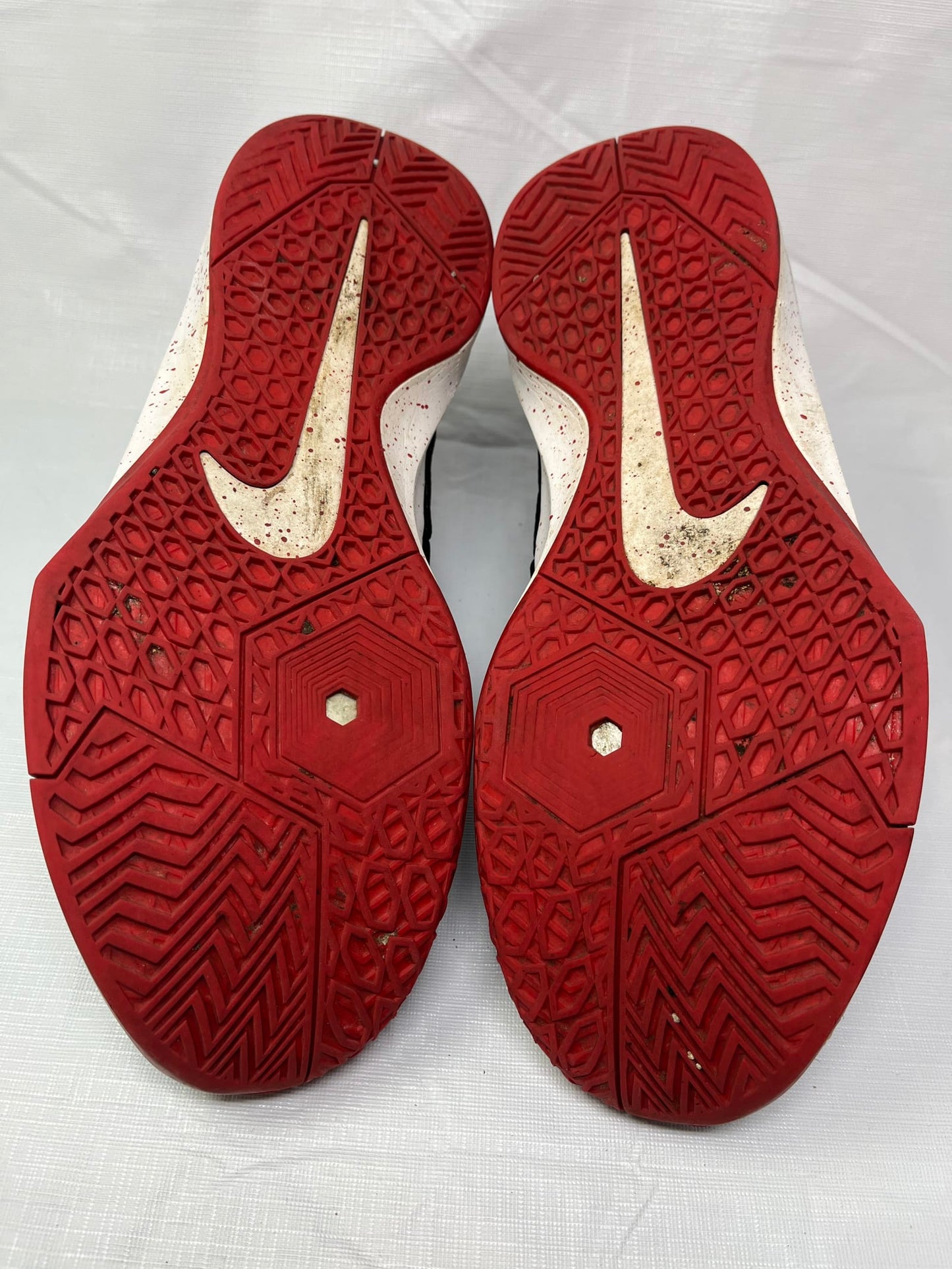 Nike Zoom Devosion Black University Red Size 12