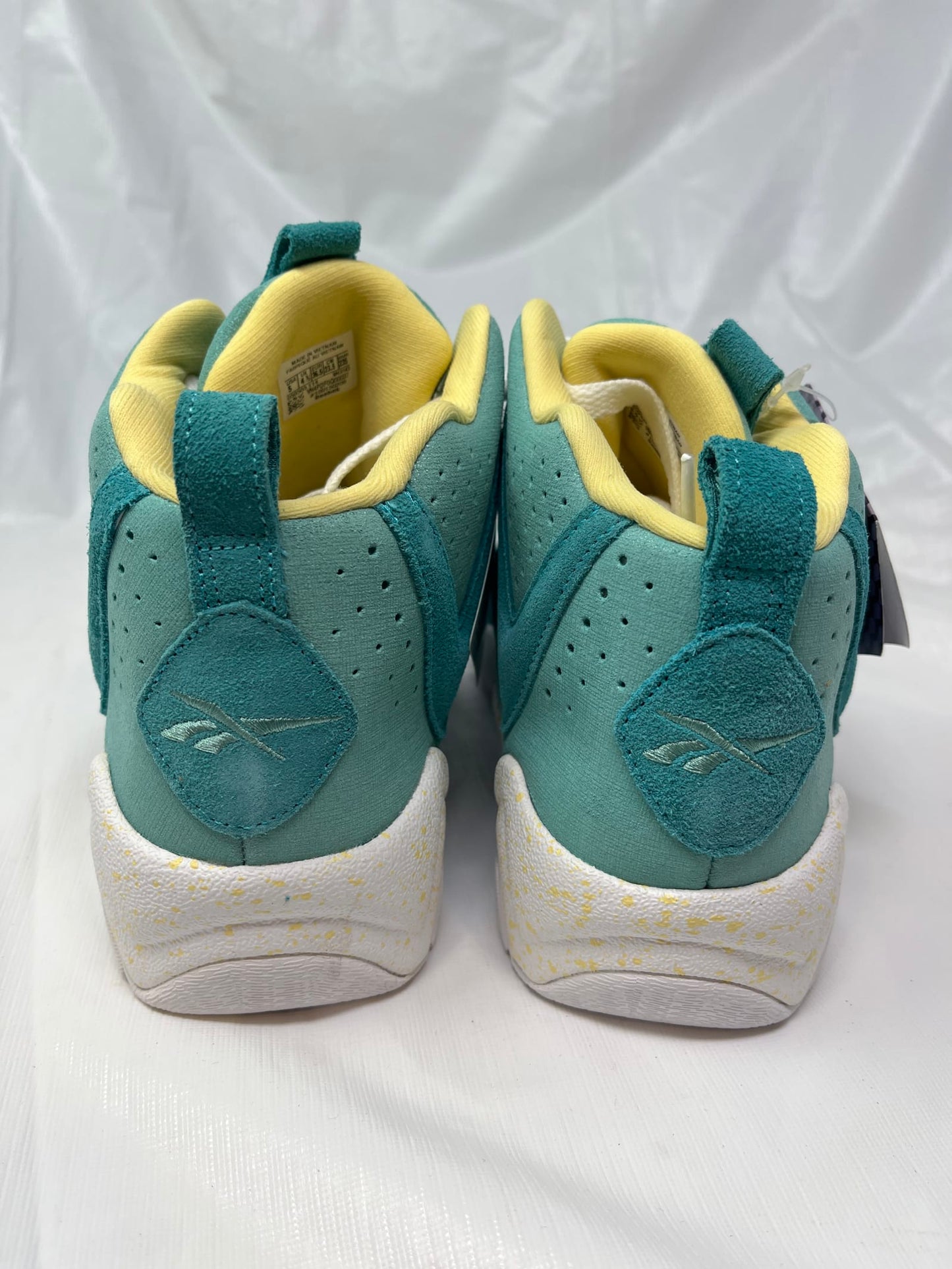 Reebok Kamikaze II Mid Girls Sneakers – Size 5, Jadite/Teal/White/Yellow
