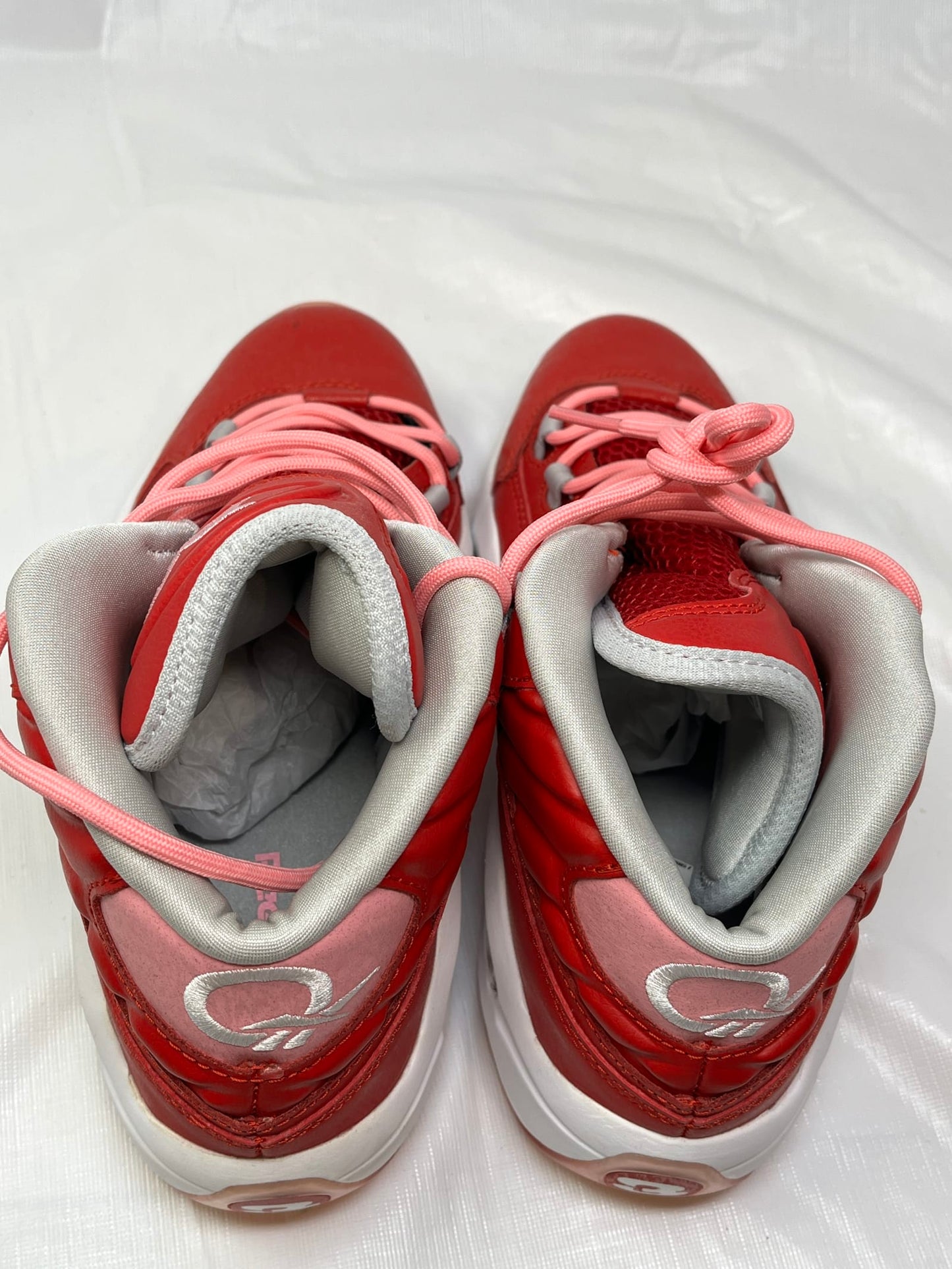 Reebok Question Mid Girls Sneakers – Size 6.5, Scarlet/Light Pink/White