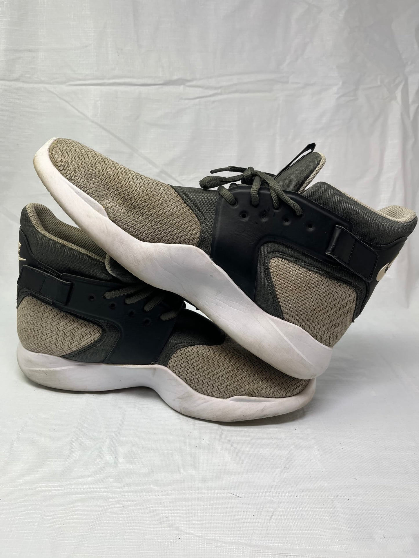 Nike Incursion Mid Men Sneakers 917541-002 Size 12