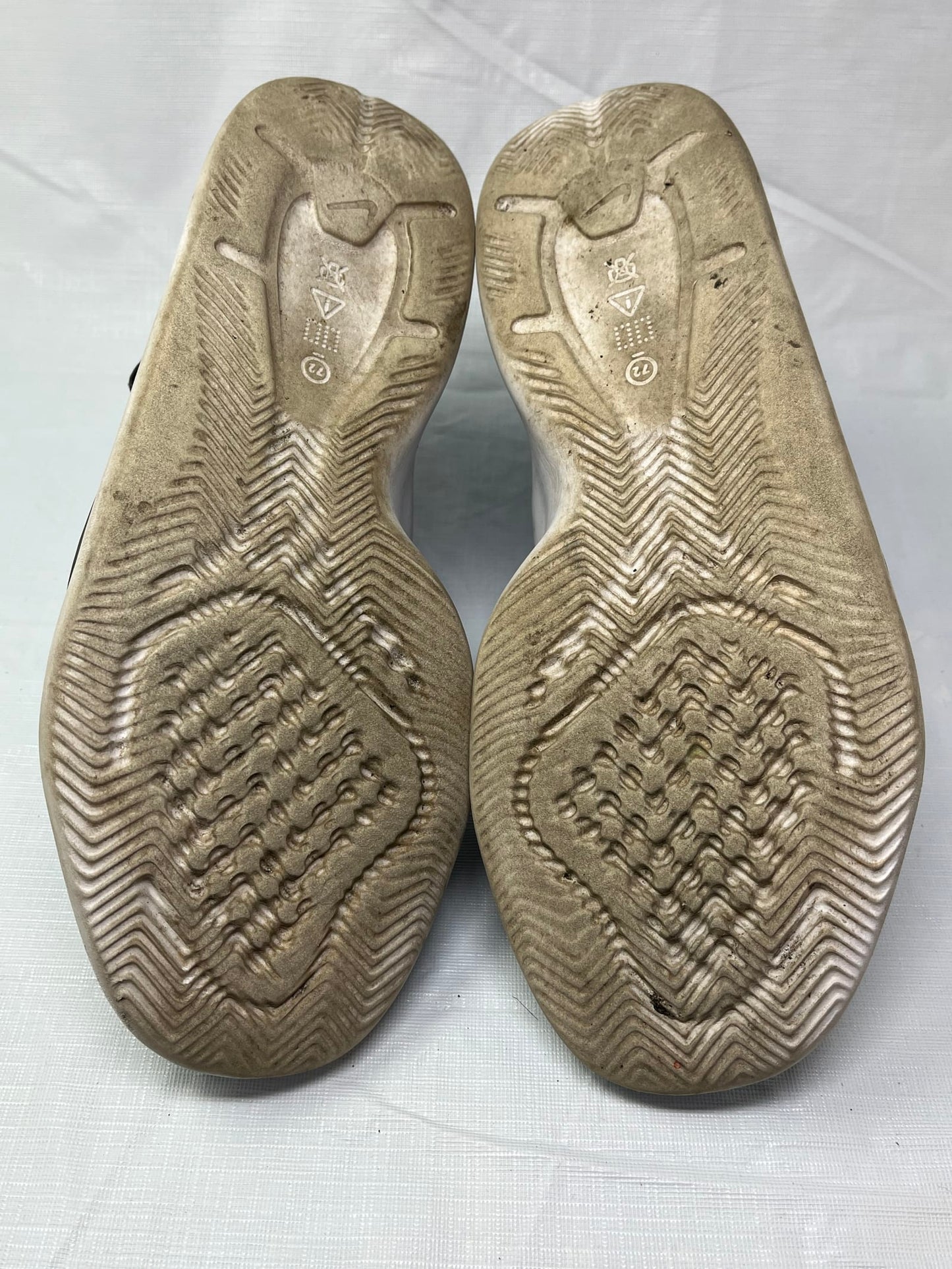 Nike Incursion Mid Men Sneakers 917541-002 Size 12