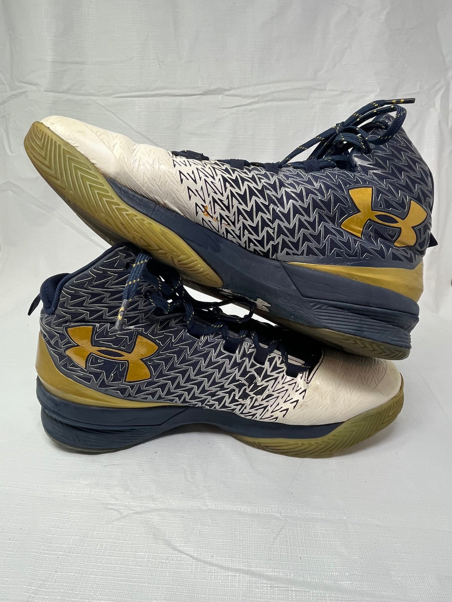 Under Armour Blue White Sports Shoes Sneakers Size 13