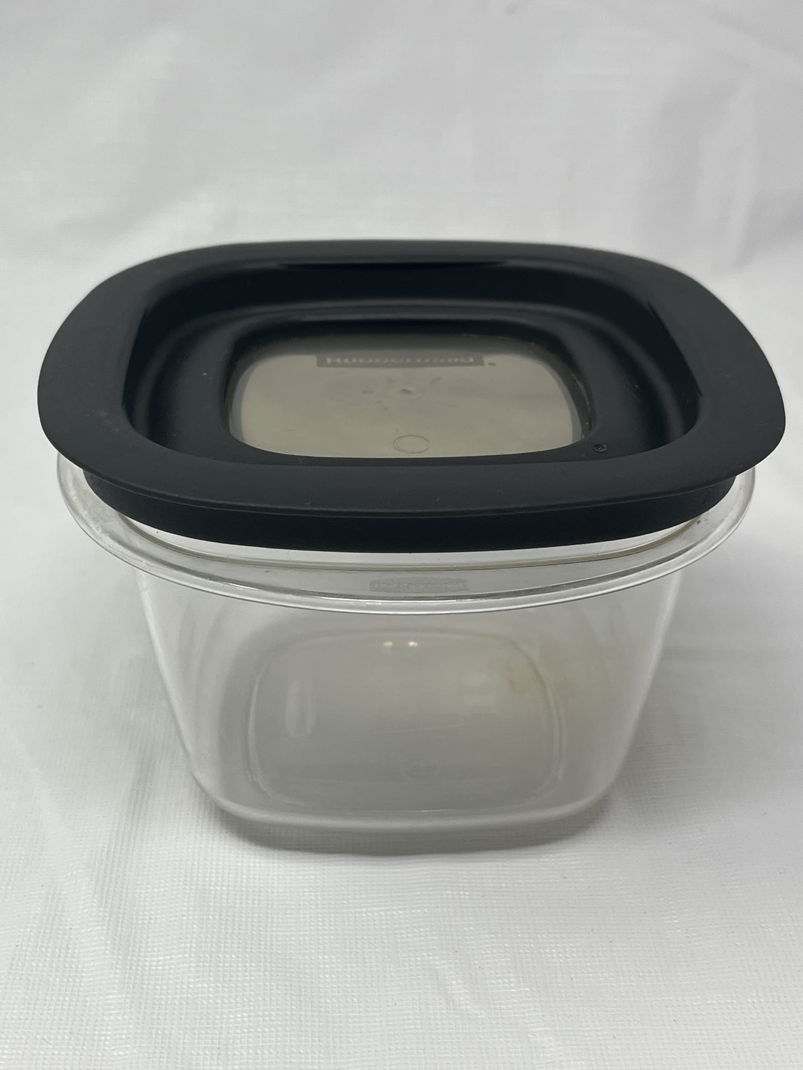 Gently Used Thrift Store – Rubbermaid Premier Storage Square Container 2 Cup Clear W/ Black Lid Fg7h75