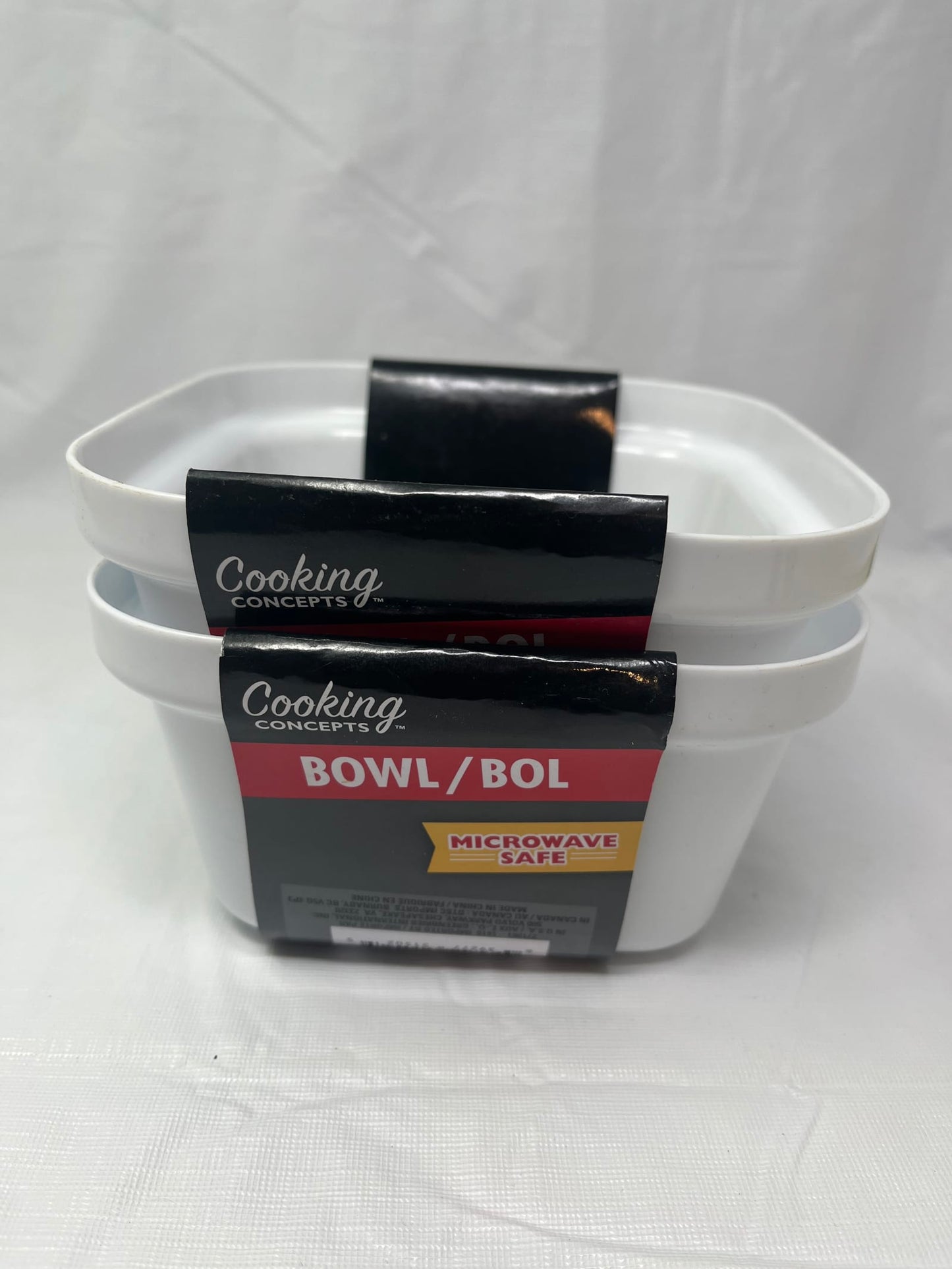 Gently Used Thrift Store – Cooking Concepts White Plastic Bowls – Microwave Safe Set of 2 Medium W/ Packaging