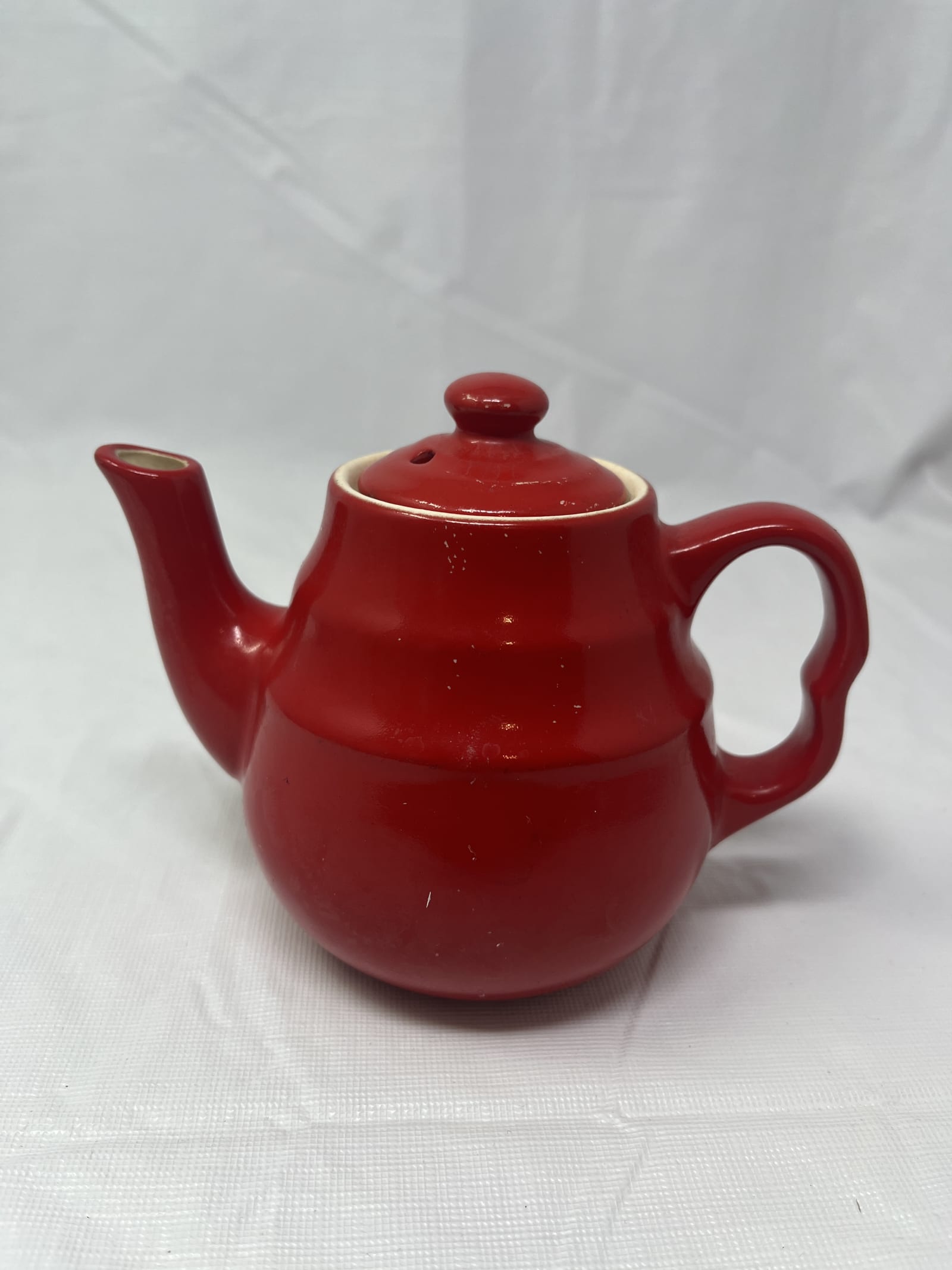 Gently Used Thrift Store – Universal Cambridge Red Mini Teapot W/ Lid – Single-serve Vintage – Kitchen & Dining – Used