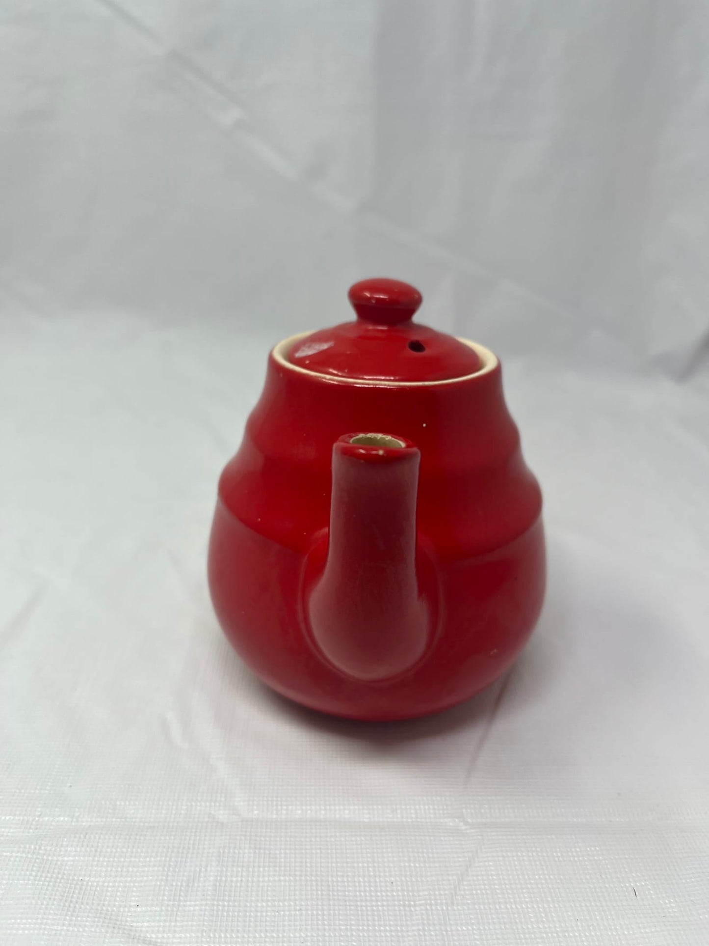 Universal Cambridge Red Mini Teapot w/ Lid – Single-Serve Vintage