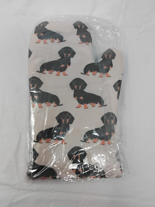 Gently Used Thrift Store – Dachshund Dog Oven Mitts & Pot Holders Heat Resistant Quilted Set 11.5"x7.25"