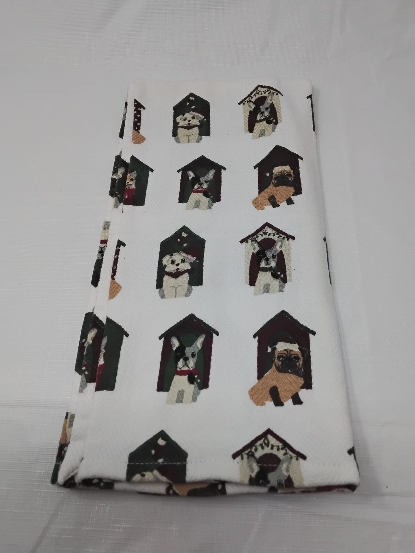 Gently Used Thrift Store – Envogue Holiday Kitchen Towel Dogs in Doghouses Christmas Hats & Scarves Good