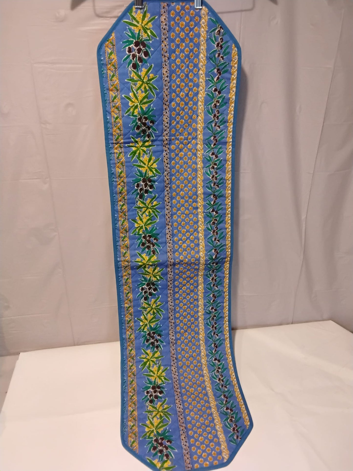 Gently Used Thrift Store – Quilted Table Runner Provençal Blue Olive Branch Floral Reversible 49x13 – Kitchen & Dining