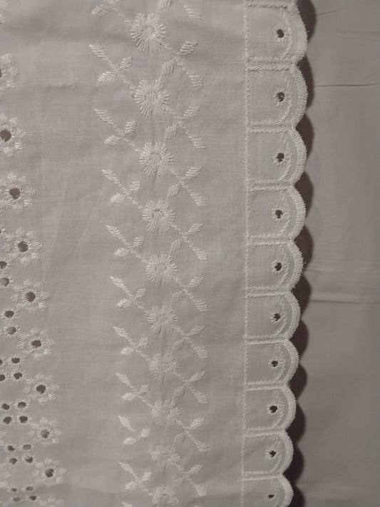 White Embroidered Lace Table Runner Floral Eyelet Scalloped 40x13