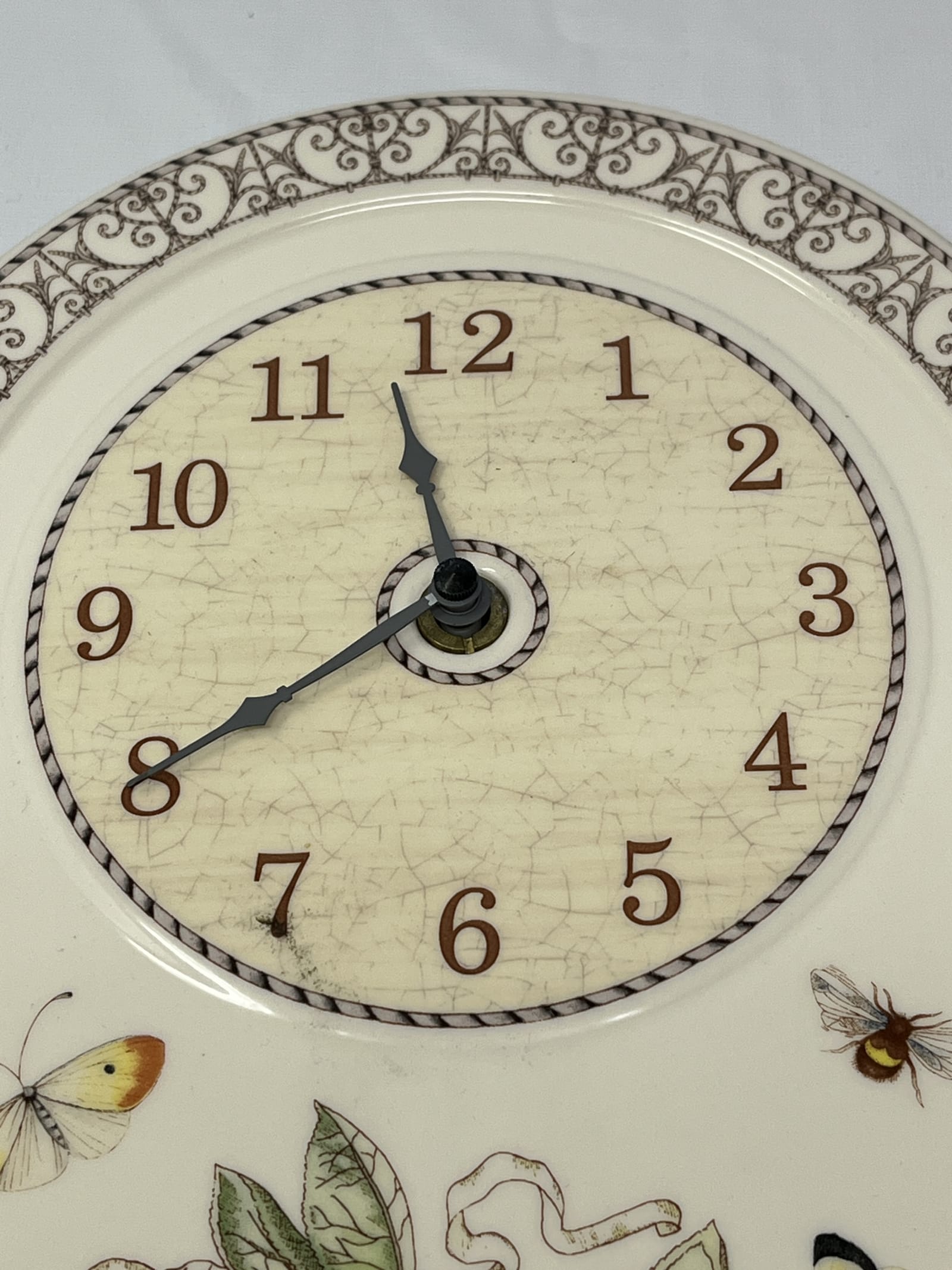 Gently Used Thrift Store – Vintage Wedgwood Sarah’s Garden Wall Clock 1997 Queens Ware Made in England – Wall Décor