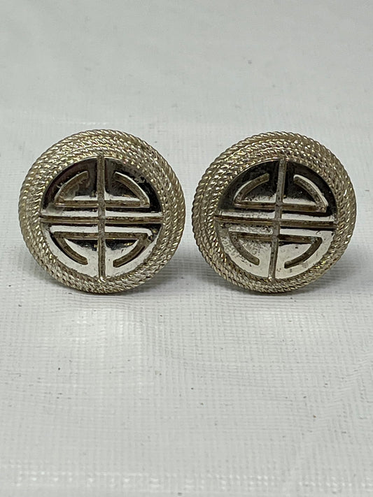 Gently Used Thrift Store – Silver Tone Large Logo Clip on Earrings Rope Border Vintage – Consignment – Used