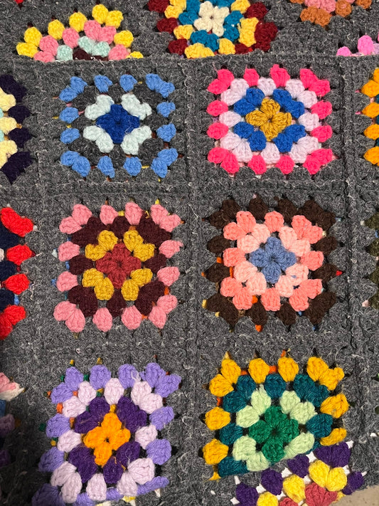 Gently Used Thrift Store – Handmade Crochet Granny Square Afghan Throw 6x4 Ft Multicolor Vintage Style